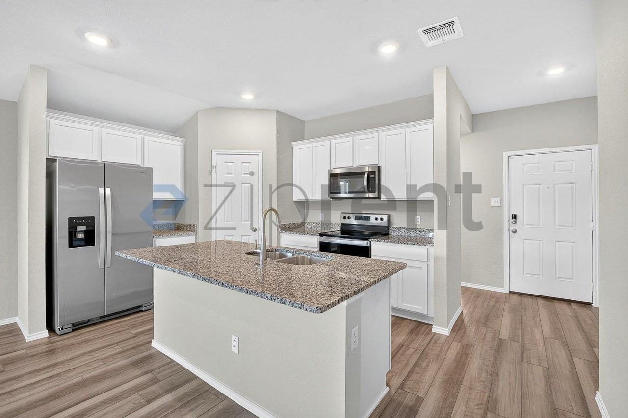 8721 Cantera Ridge Rd - Photo 7 of 33