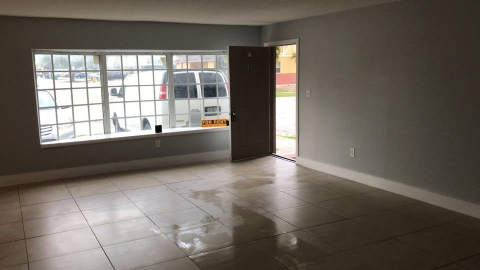 1833 Northwest 54th Terrace #CC2 - Photo 6 of 18