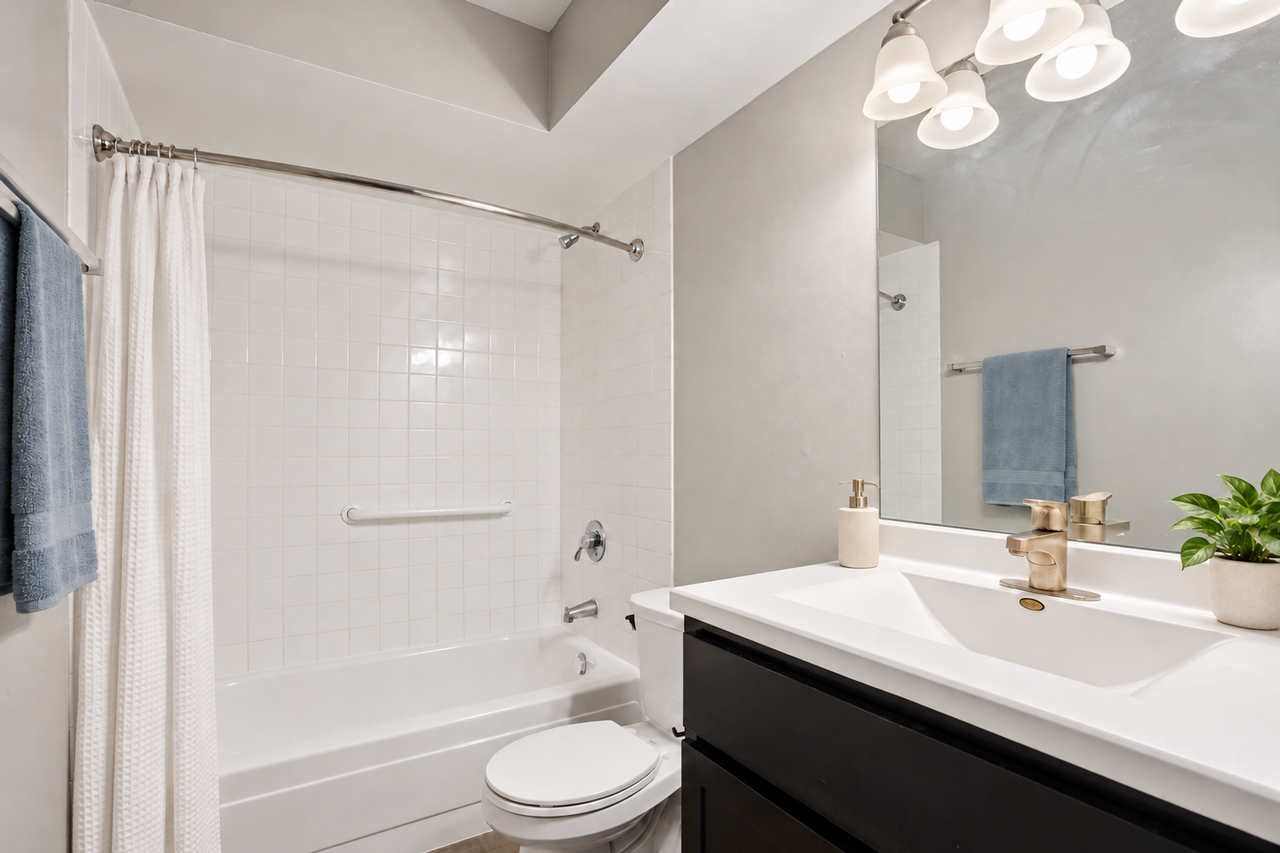 Edgewood Apartments - Photo 3 of 50