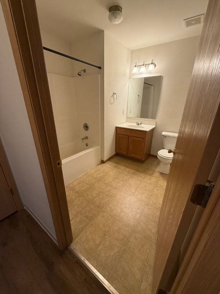 110 N Progress Dr - Photo 5 of 6