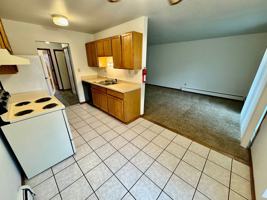 featured image of 2811 Golfside Rd
