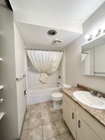 5104 43 St - Photo 5 of 12