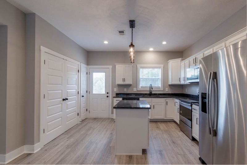823 Charlotte St #NA - Photo 5 of 16