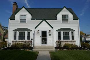 984 Woodlawn Ave - Photo 1 of 1