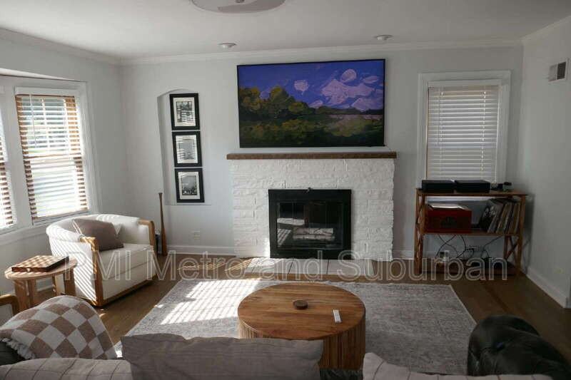 984 Woodlawn Ave - Photo 5 of 33