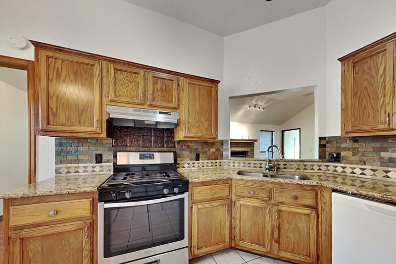 3608 Teresa Dr - Photo 5 of 21