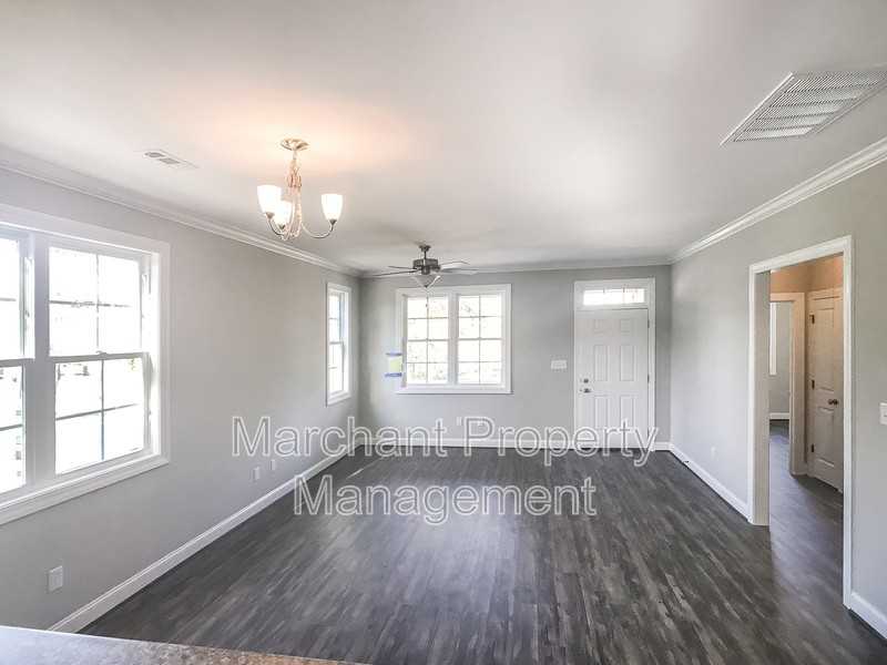 184 Floyd Street - Photo 6 of 23