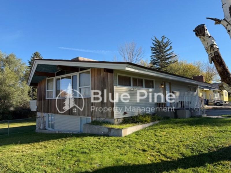 755 9th St - Photo 2 of 33