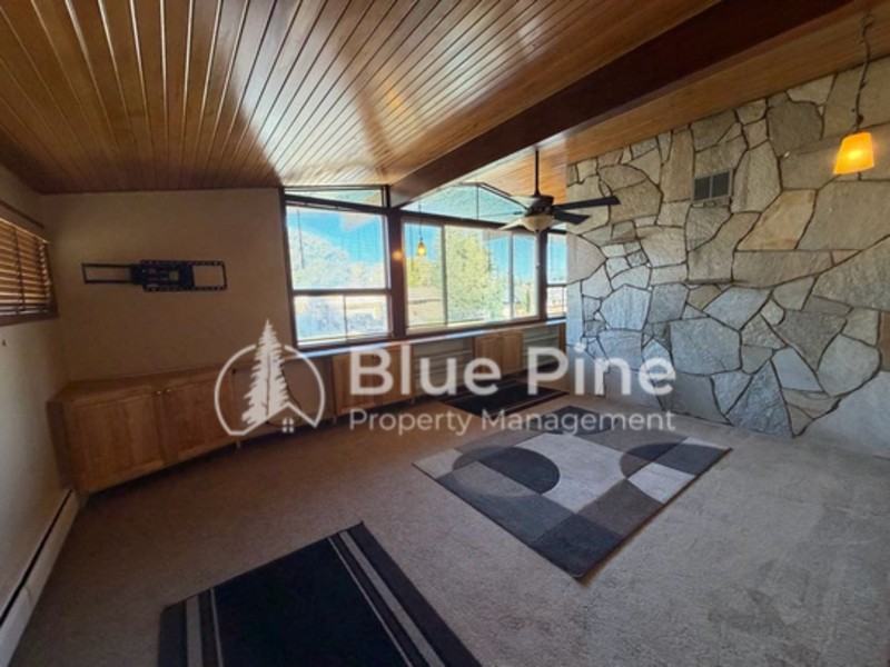 755 9th St - Photo 6 of 33