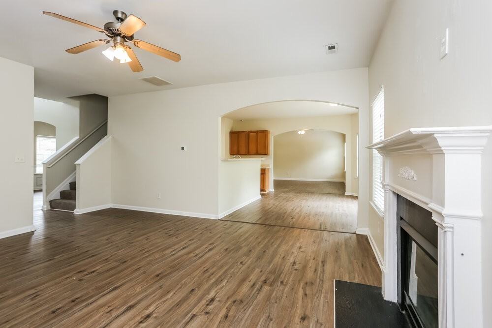 7698 Overlook Bnd - Photo 5 of 17