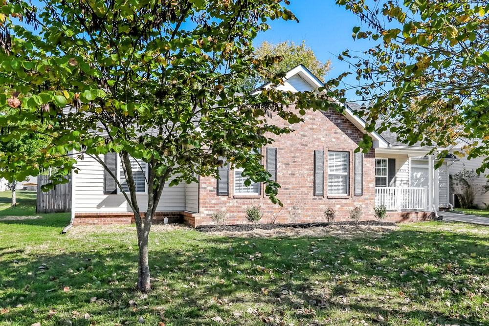 2832 Islington Dr - Photo 3 of 16