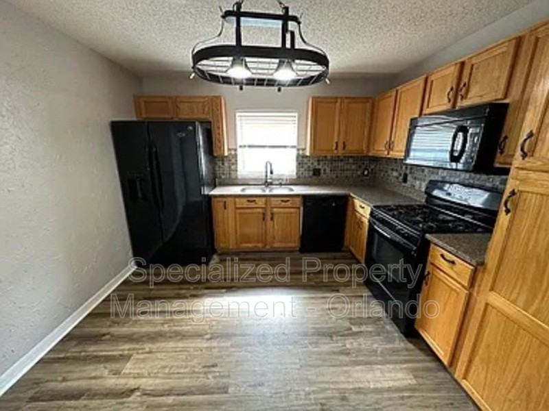 1216 Belvoir Dr - Photo 4 of 14