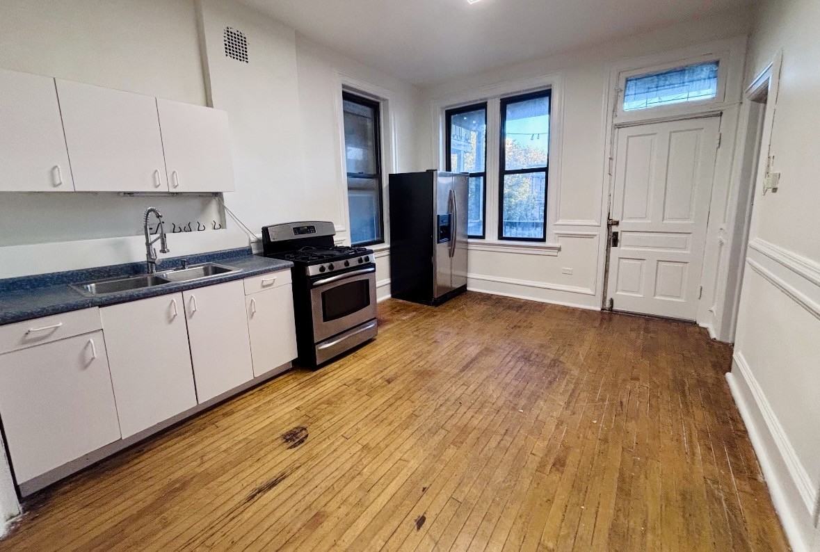 2145 West Potomac Avenue #2 - Photo 2 of 12