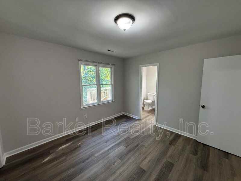 4608 - Photo 6 of 7