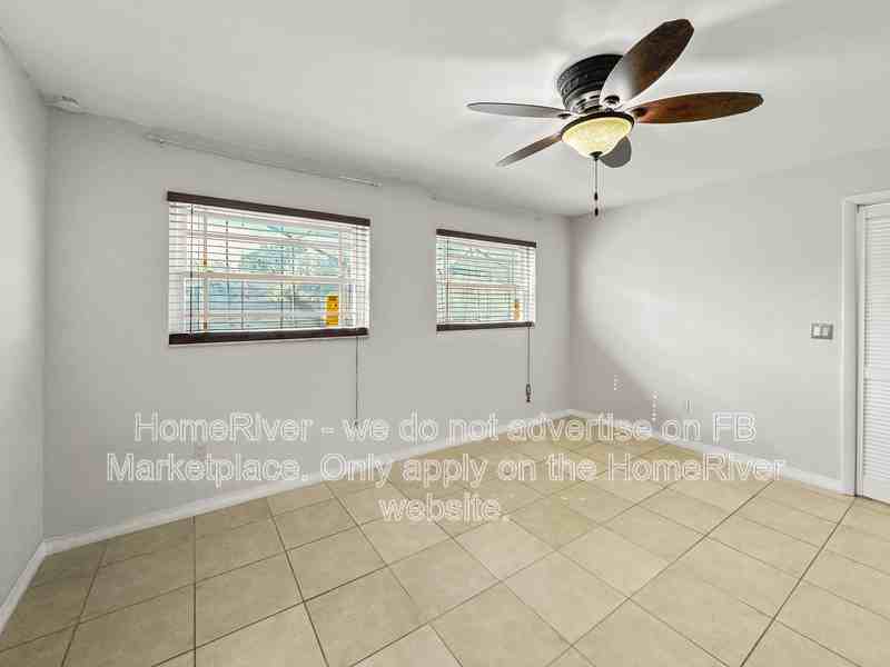 9032 Pomelo Rd W - Photo 7 of 24