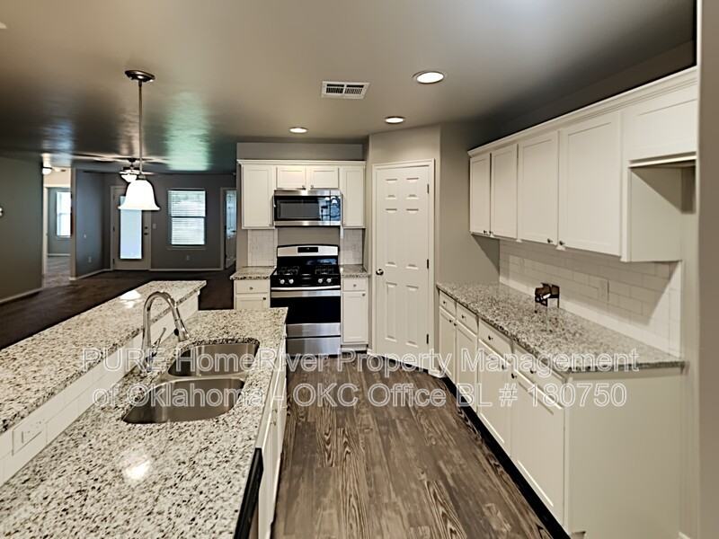 139 Saint Charles Way - Photo 3 of 19