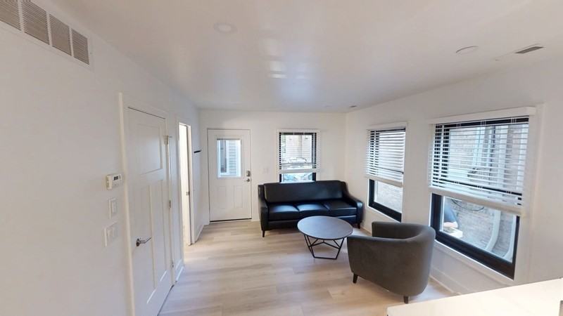317 S Division St #D - Photo 5 of 21