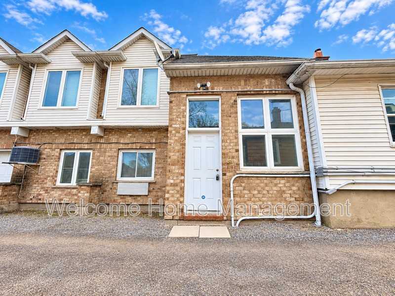 51 Eastchester Ave