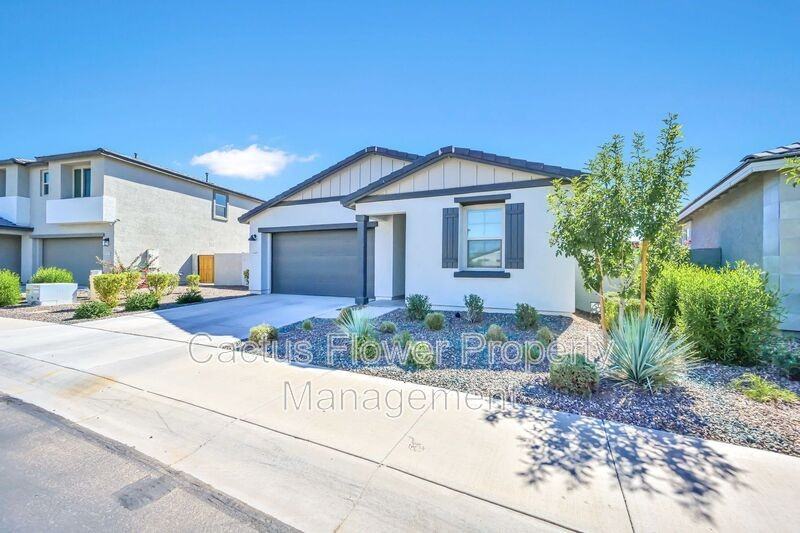 9349 E Spiral Ave - Photo 3 of 44