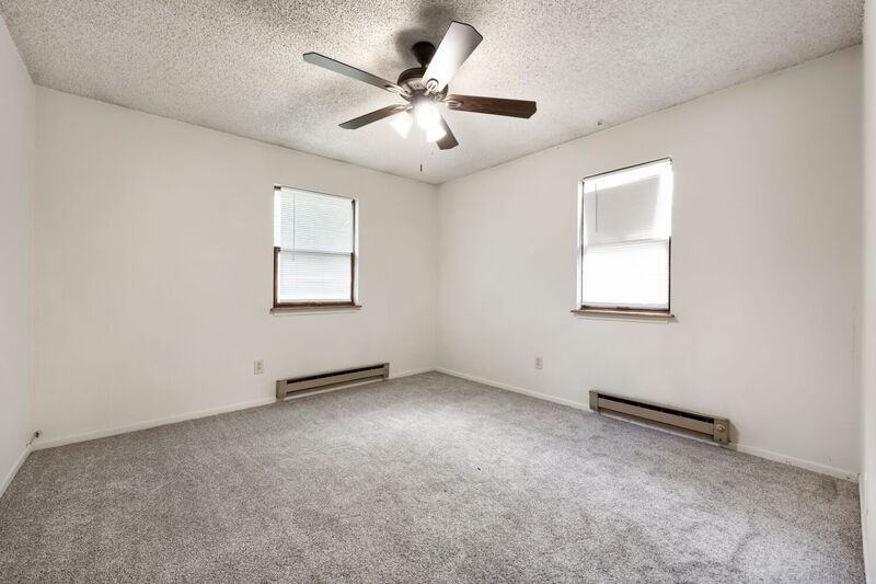 2531 W Vermijo Ave - Photo 5 of 17