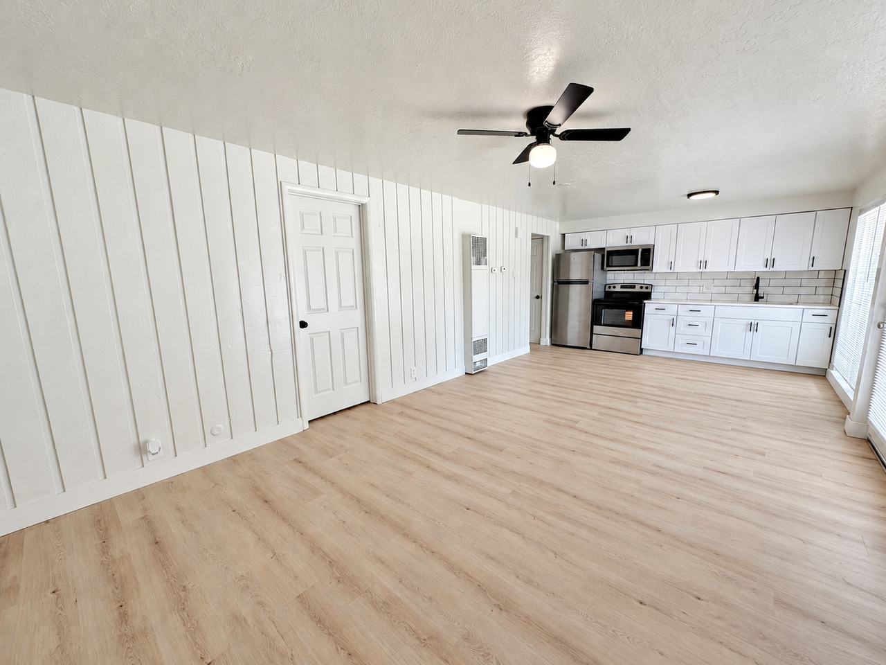 951 N Redwood Rd #7 - Photo 7 of 27