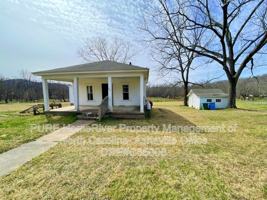 featured image of 648 Bee Tree Rd