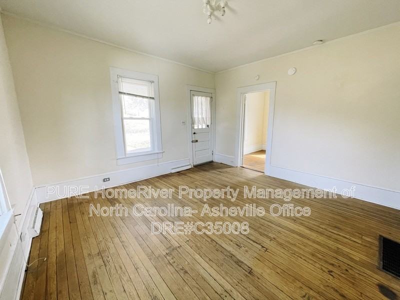 648 Bee Tree Rd - Photo 3 of 14