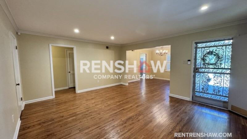 209 Leonora Dr - Photo 3 of 21
