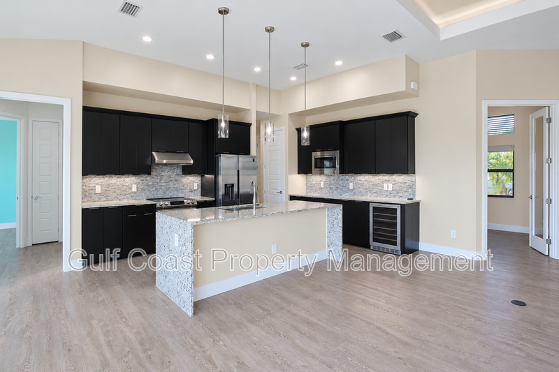 5 Sportsman Pl - Photo 7 of 40