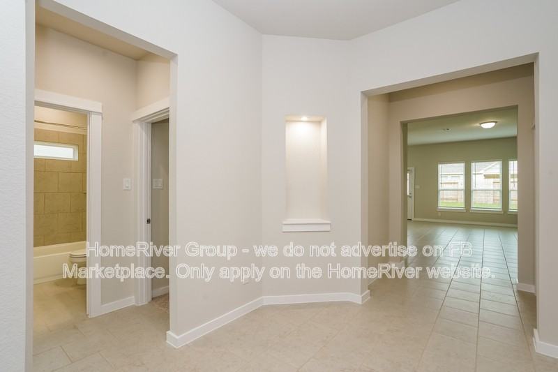 8431 Bay Orchard Dr - Photo 3 of 23