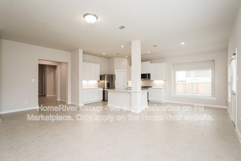 8431 Bay Orchard Dr - Photo 5 of 23