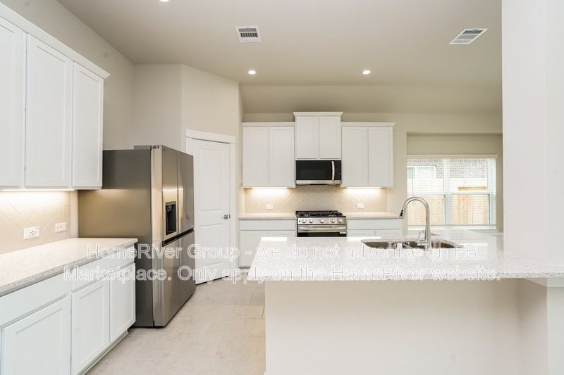 8431 Bay Orchard Dr - Photo 7 of 23