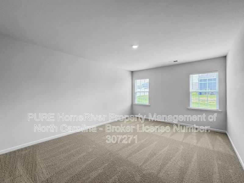 3686 Charles St Nw - Photo 4 of 23