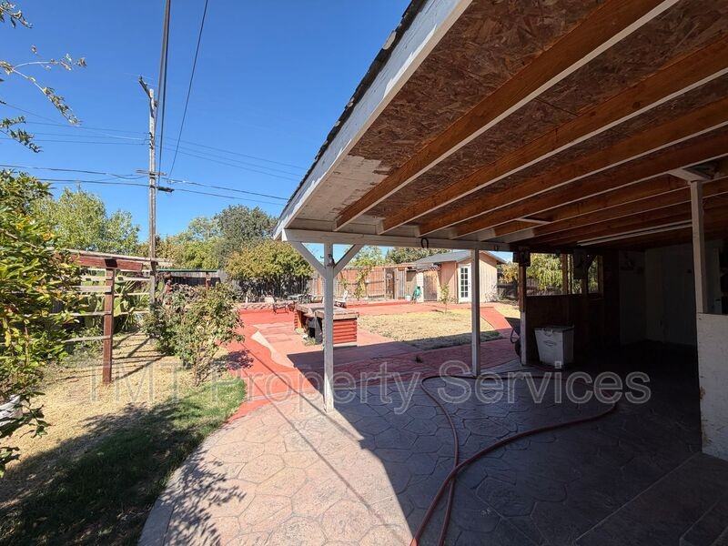 5101 North Pkwy - Photo 3 of 13