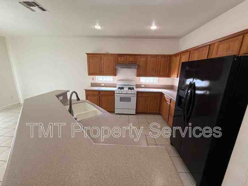 9965 Firethorn Way - Photo 2 of 13