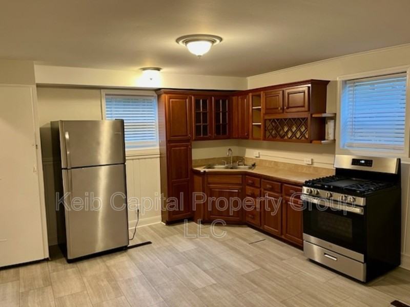 90 Ford St #5