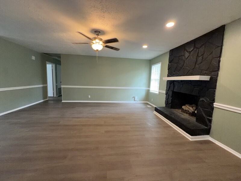 159 Childs St #1 - Photo 3 of 15