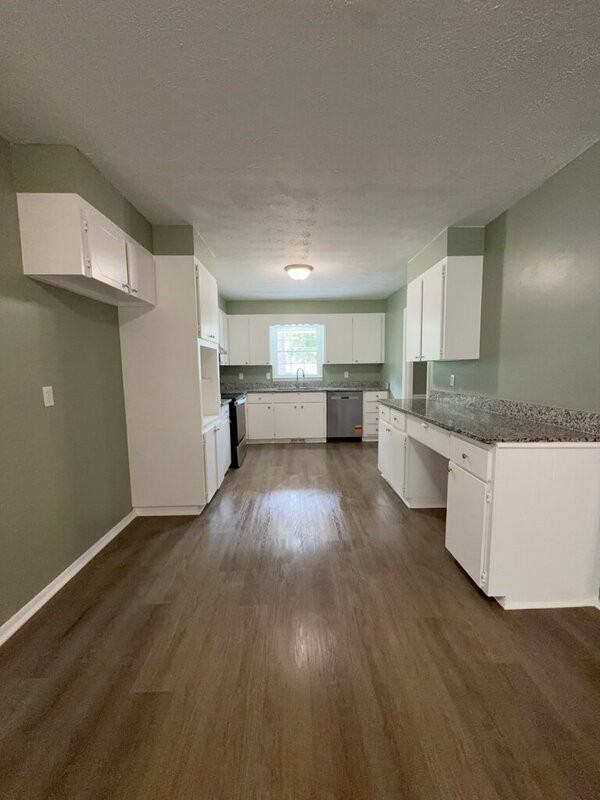 159 Childs St #1 - Photo 4 of 15