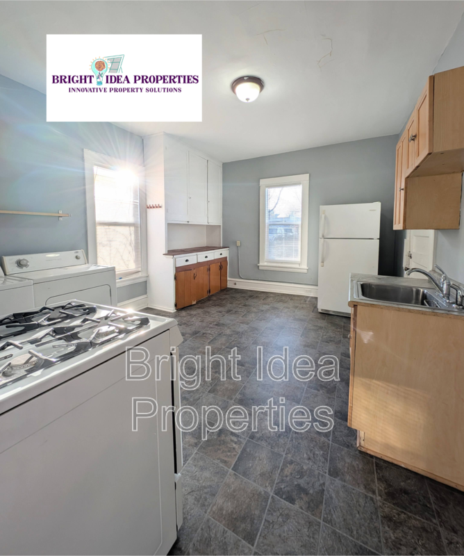 2612 29th Ave S - Photo 3 of 8