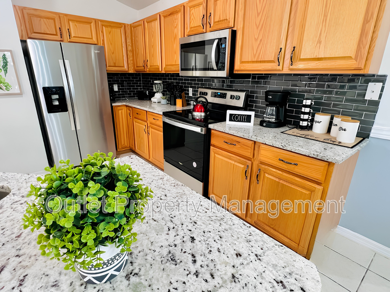 122 Highgate Park Blvd - Photo 2 of 39