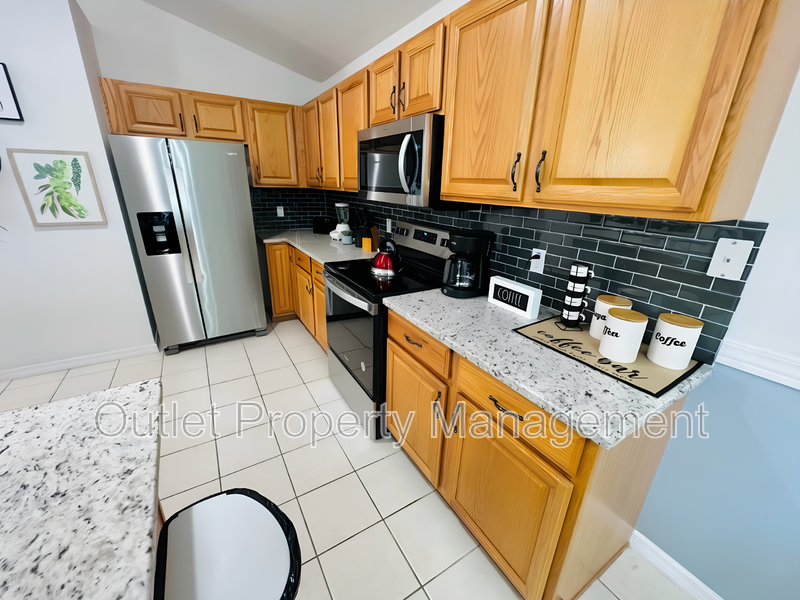 122 Highgate Park Blvd - Photo 5 of 39