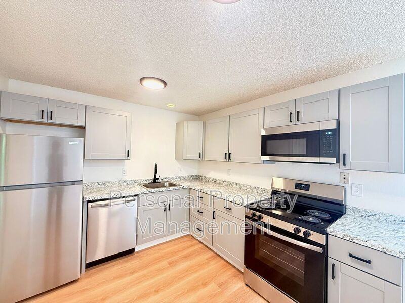 7420 Ne Hazel Dell Ave #22 - Photo 6 of 15