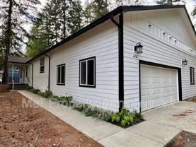 479 Se Old Arcadia Rd - Photo 1 of 1