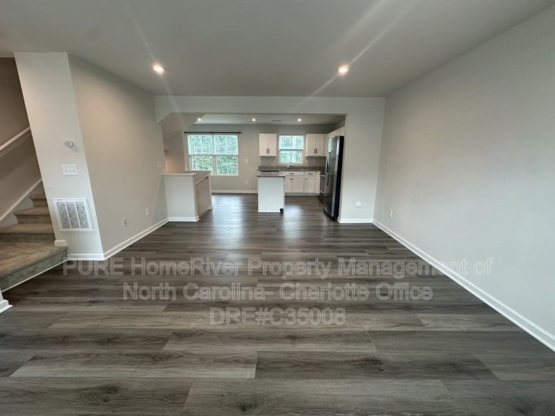 2019 Langer St - Photo 7 of 35