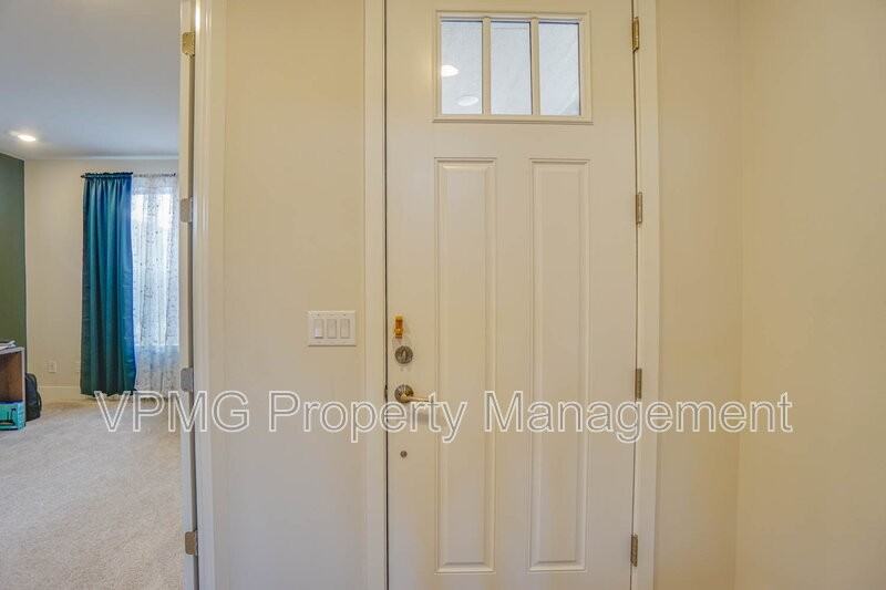 359 W Koa St - Photo 4 of 43