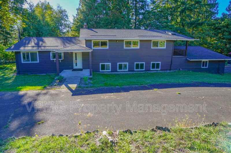 139 N 19th Ct - Photo 2 of 50