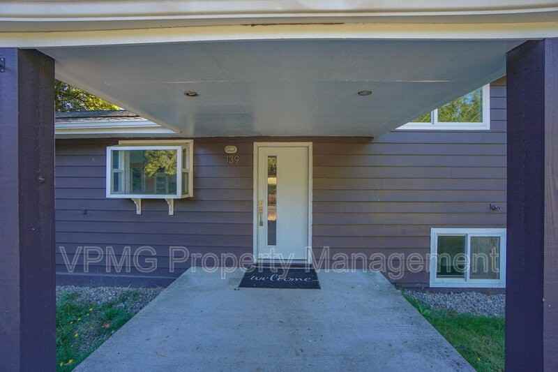 139 N 19th Ct - Photo 5 of 50