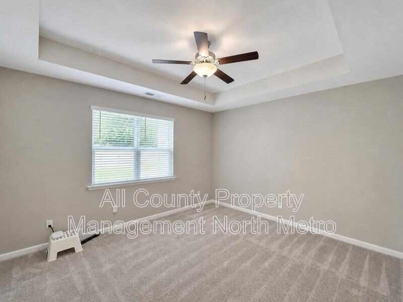 490 Tall Pines Ter - Photo 6 of 20