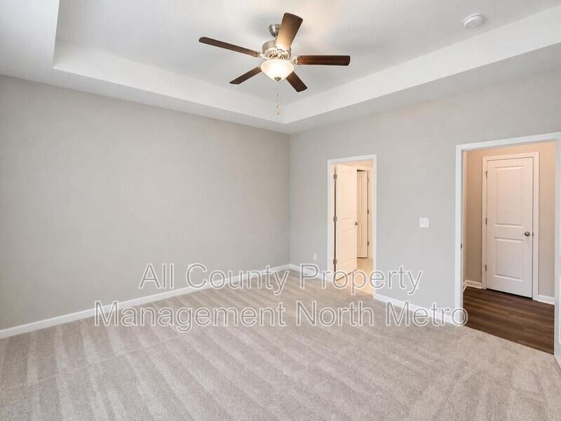 490 Tall Pines Ter - Photo 7 of 20