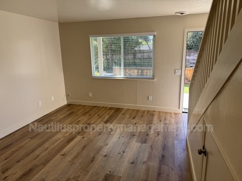 3387 Mission Dr - Photo 5 of 15